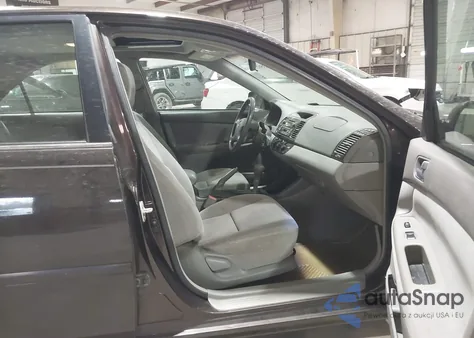 2002 Toyota Camry Le V6 z USA, uszkodzony, nr VIN 4T1BF32K82U526407